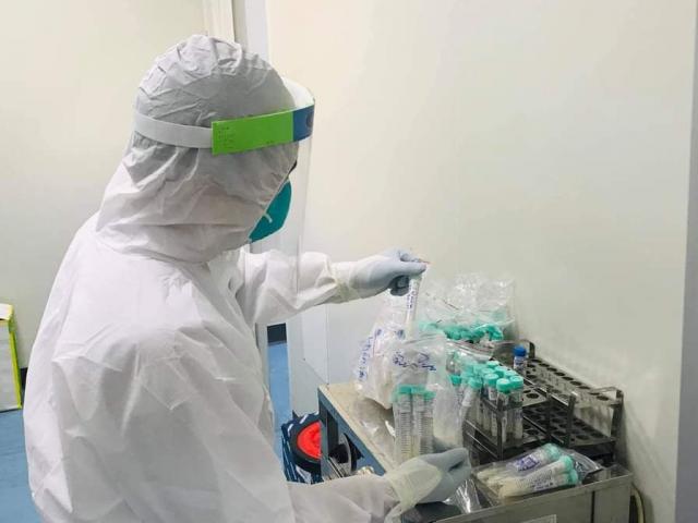 Tin tức trong ngày - Hà Nội thêm 33 ca dương tính với SARS-CoV-2, trong đó có 11 ca cộng đồng