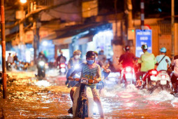 Tin tức trong ngày - Lý do dự án ngăn triều lớn nhất TP.HCM vẫn đắp chiếu