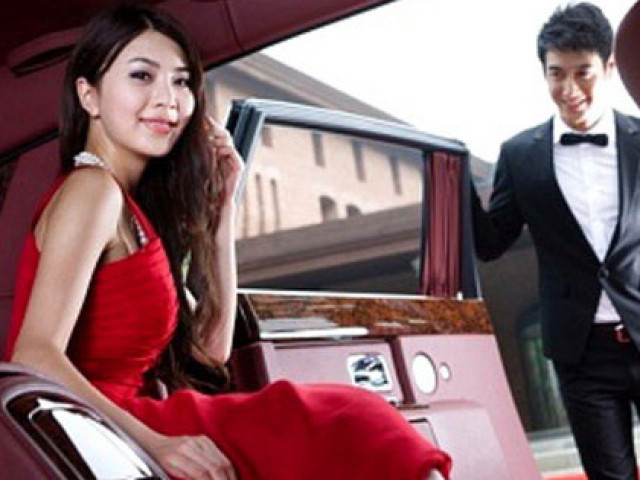 Bạn trẻ - Cuộc sống - Tôi chán vợ, có nên ly hôn khi vợ chỉ bằng "một góc" người yêu cũ?