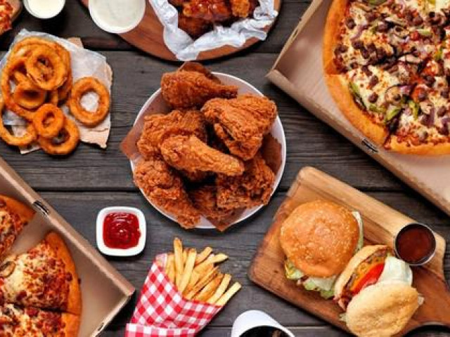 Sức khỏe đời sống - Tìm thấy chất tiêu diệt bản lĩnh đàn ông trong 80% thức ăn nhanh