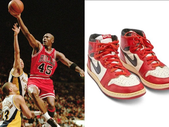 &nbsp;Đôi giày cũ của Michael Jordan ban đầu được tặng cho cậu bé nhặt bóng tên là Tommie Tim III Lewis và được định giá ở mức 1-1,5 triệu USD.
