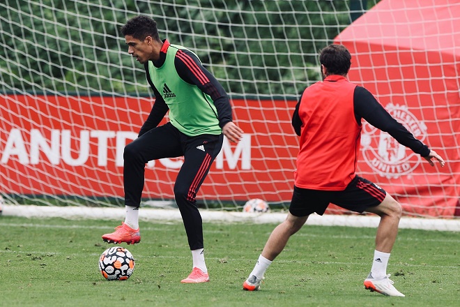 Varane đã trở lại tập luyện
