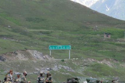 Thế giới - Biên giới Ấn Độ - Trung Quốc: Vũ khí Mỹ được triển khai