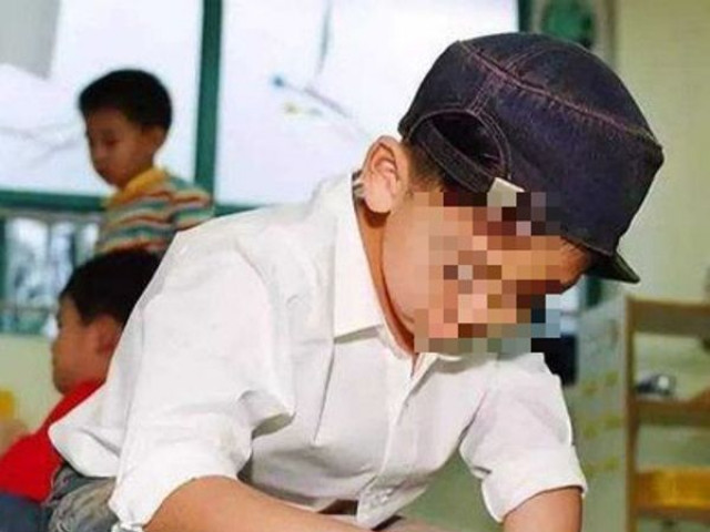 Thế giới - Con trai 3 tuổi chưa biết nói bỗng hét lớn, gia đình vội vàng chuyển nhà ngay lập tức