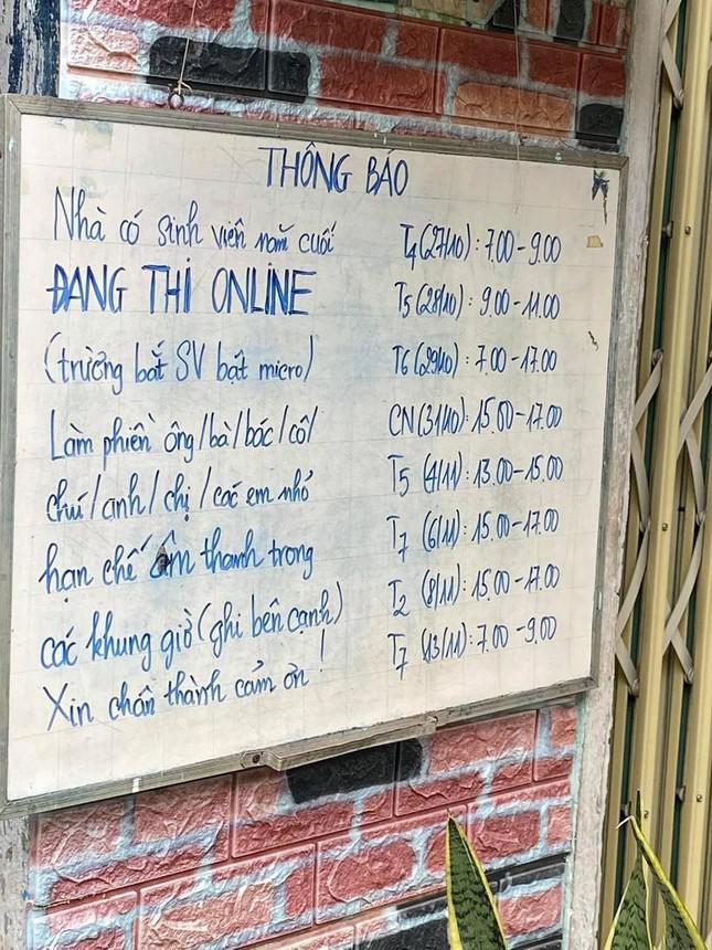 Thành tích đáng nể của nam sinh dán thông báo "nhà có sinh viên thi online" trước nhà - 1