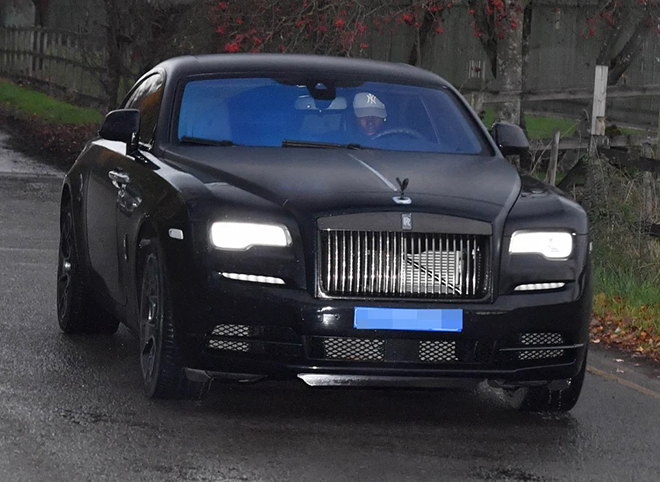 Rolls-Royce Wraith Black Badge của Paul Pogba suýt gặp "biến" ngay tại sân nhà - 6