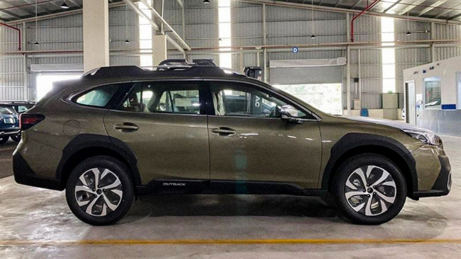Subaru Outback thế hệ mới bât ngờ xuất hiện tại đại lý - 6