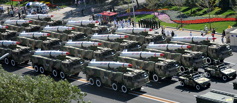 Các tên lửa DF-15B của Trung Quốc. Ảnh: Ausairpower