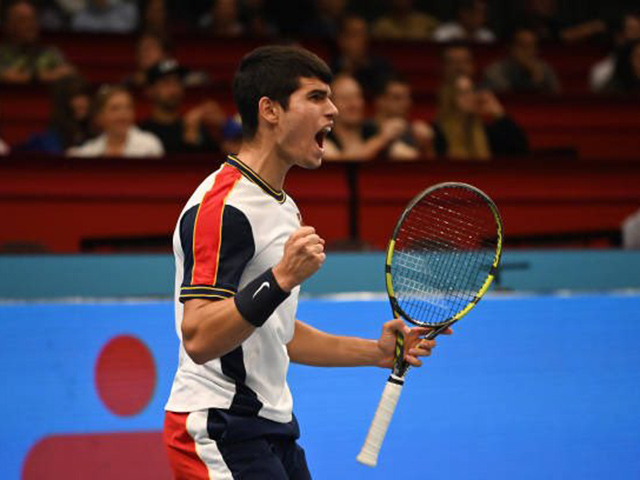 Thể thao - Nóng bỏng tennis: "Nadal mới" đấu Zverev ở bán kết tại Áo, Raducanu thua thảm