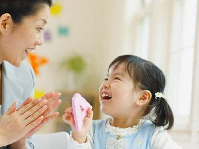 Giáo dục - du học - Tác hại của việc khen trẻ thông minh từ sớm