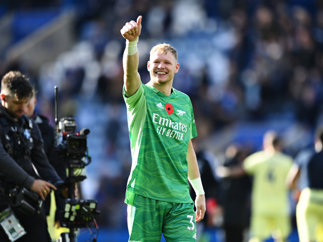 Bóng đá - Thủ môn Arsenal cản phá xuất thần nhận "mưa" lời khen, ăn mừng cực chất