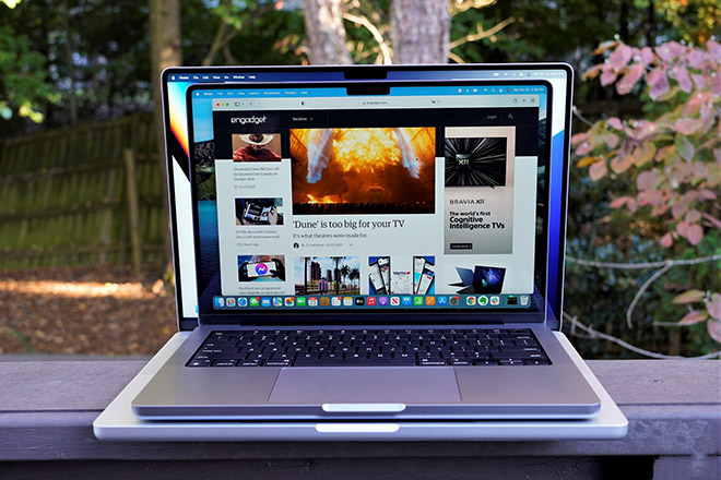 Apple nói gì khi MacBook Pro mới thiếu hai công nghệ hiện đại nhất - 1