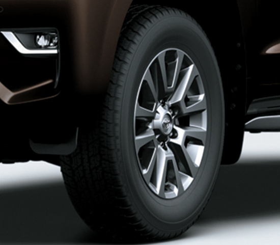 Toyota ra mắt Land Cruiser Prado phiên bản mới - Tiên phong trên mọi địa hình - 5