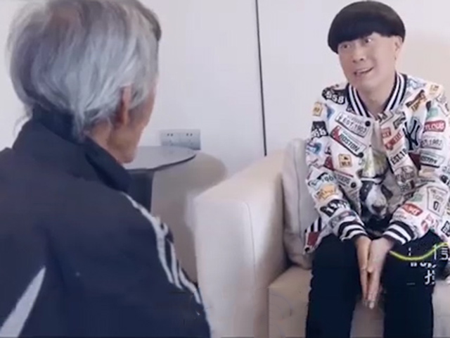 Cười 24H - Chàng trai đi hỏi vợ khiếp sợ với số tiền "thách cưới" của bố mẹ bạn gái