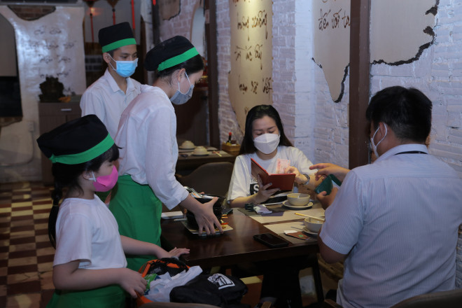 23 con nuôi của cố ca sĩ Phi Nhung bây giờ ra sao? - 4