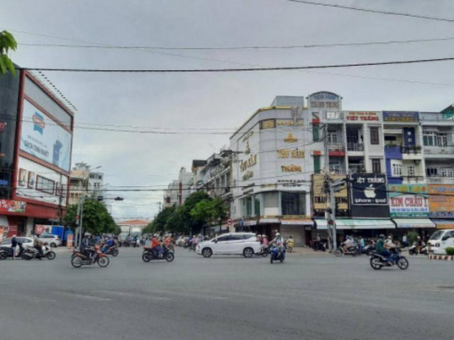 Tin tức trong ngày - Cà Mau họp “khẩn” khi nhiều ổ dịch có tốc độ lây lan nhanh