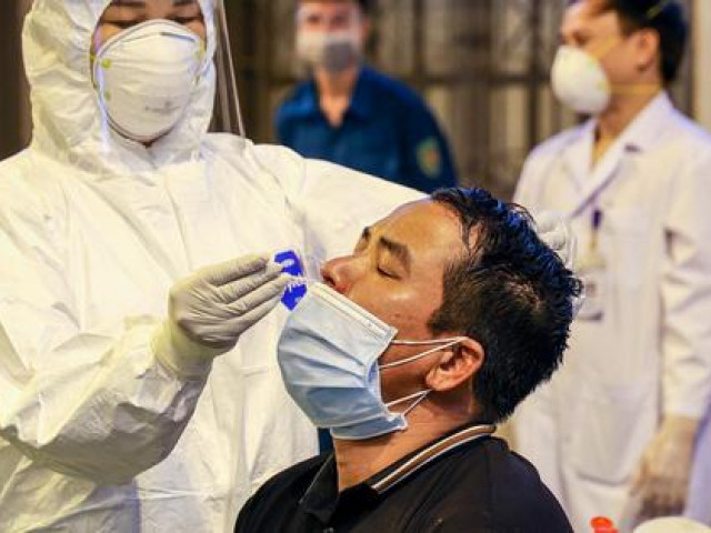 Tin tức trong ngày - Lấy hơn 4.000 mẫu xét nghiệm Covid-19 cho các tiểu thương, người dân chợ Ninh Hiệp