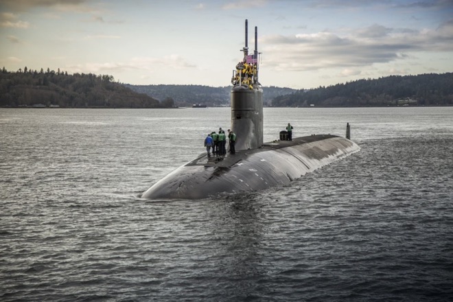 USS Connecticut là tàu ngầm hạt nhân thuộc lớp Seawolf.