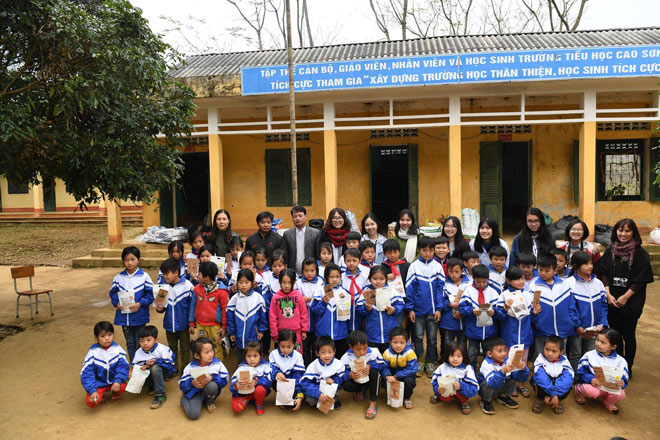 Chương trình âm nhạc nhằm gây quỹ từ thiện giúp đỡ trẻ em nghèo