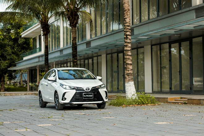 Đổ xô mua Toyota Vios tháng 11, khách hàng bỏ túi hơn 34 triệu đồng - 1