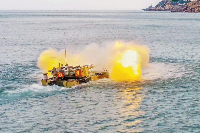 Trung Quốc tập trận tại biển Hoa Đông hồi tháng 8. Ảnh: SCMP&nbsp;&nbsp;