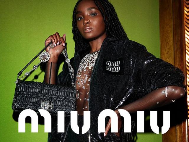 Thời trang - Miu Miu tôn vinh những chiếc váy dạ hội dự tiệc cuối năm trong bộ sưu tập mới nhất