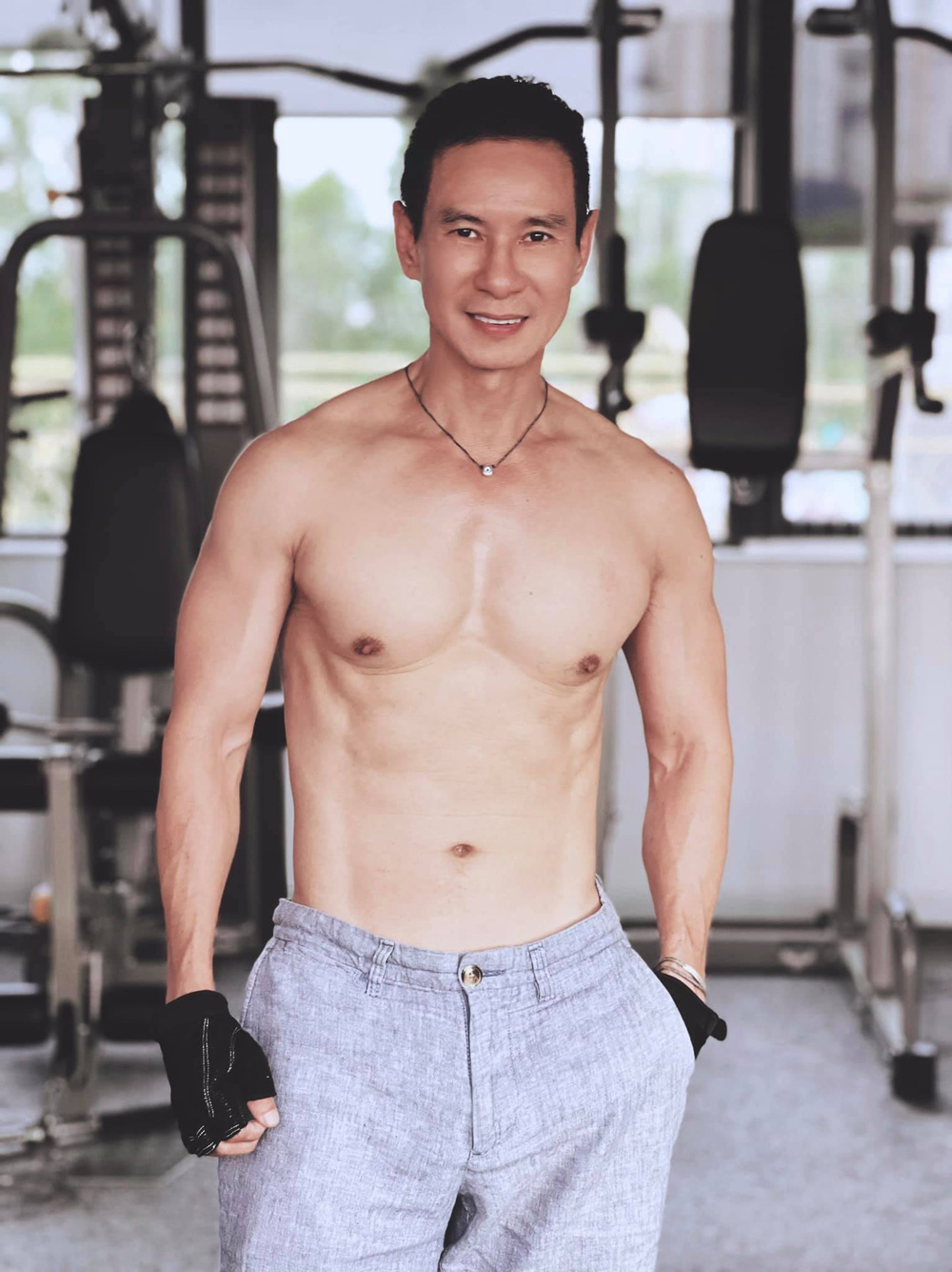 Lý Hải lộ minh chứng body khác xa dù trạc tuổi Hoài Linh - 3