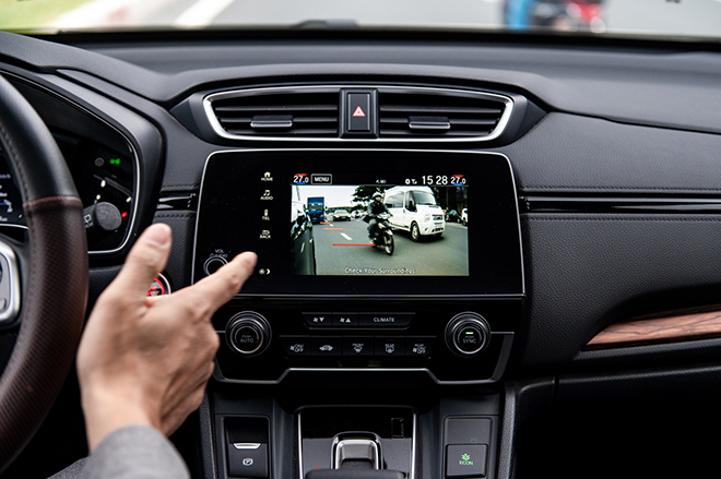 Người dùng chia sẻ về các tính năng an toàn trên xe Honda CR-V mới - 13