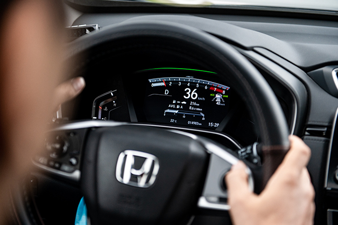 Người dùng chia sẻ về các tính năng an toàn trên xe Honda CR-V mới - 12
