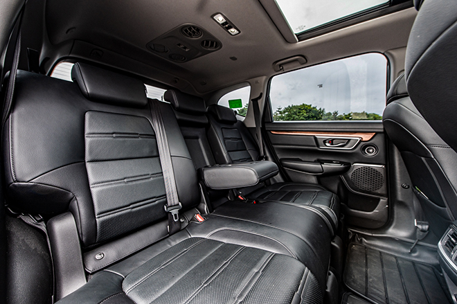 Người dùng chia sẻ về các tính năng an toàn trên xe Honda CR-V mới - 11