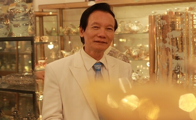Bùi Xuân Hải (Hải đồ cổ) cũng là một đại gia nổi tiếng với quá khứ… 4 lần vào tù. Ông từng được biết đến với khối tài sản lên tới hàng triệu USD.
