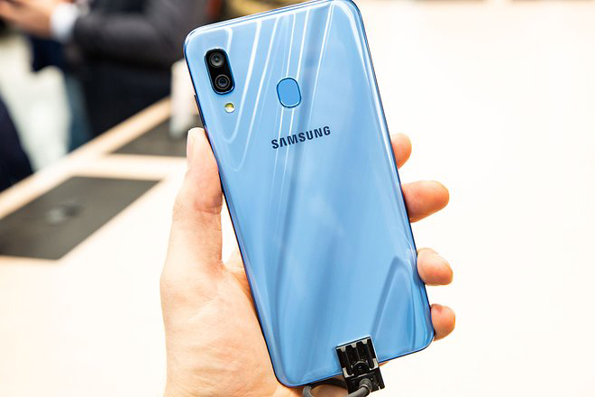 Nhiều điện thoại Galaxy A sắp bị Samsung bỏ rơi - 3