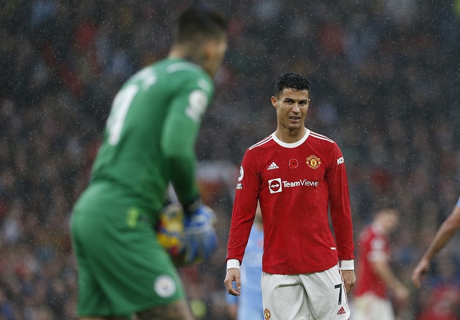 Ronaldo bất lực trước Man City