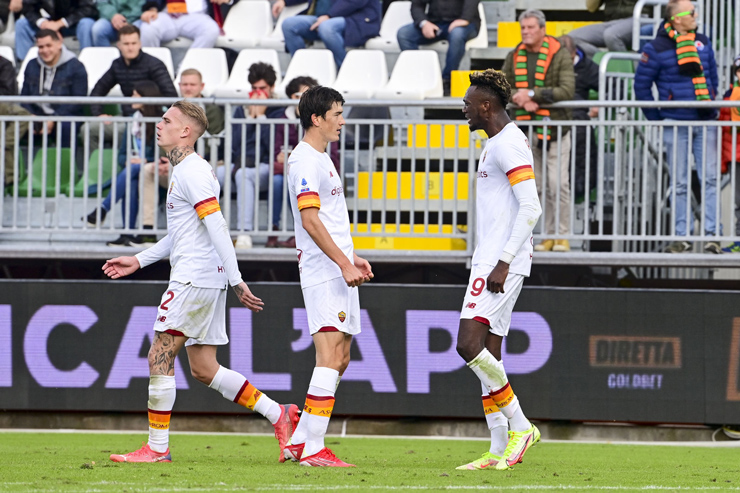 Kết quả bóng đá Venezia - AS Roma: Rượt đuổi 5 bàn, cay đắng Mourinho (Vòng 12 Serie A) - 1