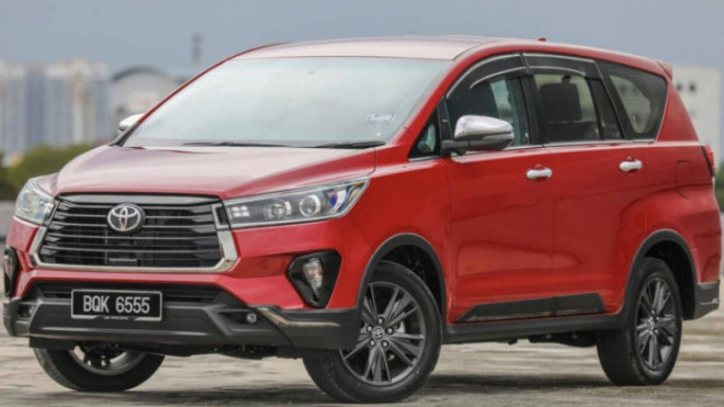 Toyota Innova 2021 bổ sung trang bị, giá từ 623 triệu đồng - 1