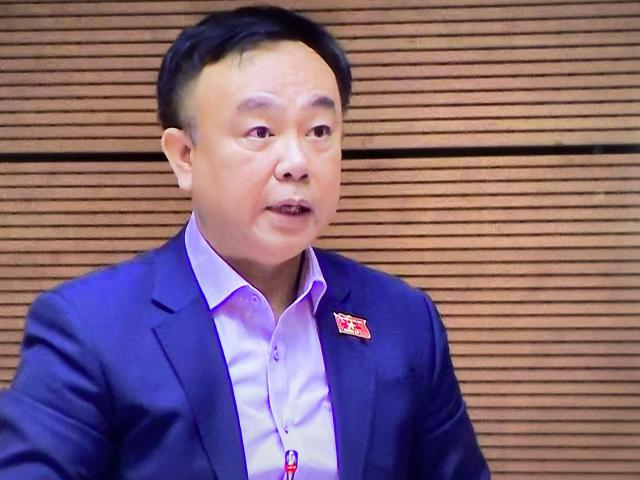 Tin tức trong ngày - Giám đốc bệnh viện công lập ngoài cầm dao mổ còn phải lo chỗ gửi xe, xử lý rác