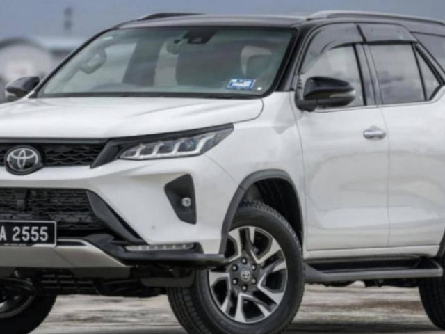 Ô tô - Toyota Fortuner 2021 bổ sung trang bị, giá từ 912 triệu đồng