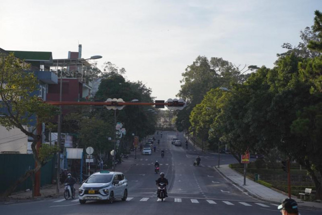 Tin tức 24h qua: Va chạm xe máy trong đêm, 2 học sinh tử vong - 1