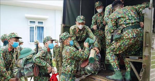 Tướng quân đội: Hơn 4000 cán bộ chiến sỹ đã nhiễm SARS-CoV-2 khi tham gia chống dịch - 1