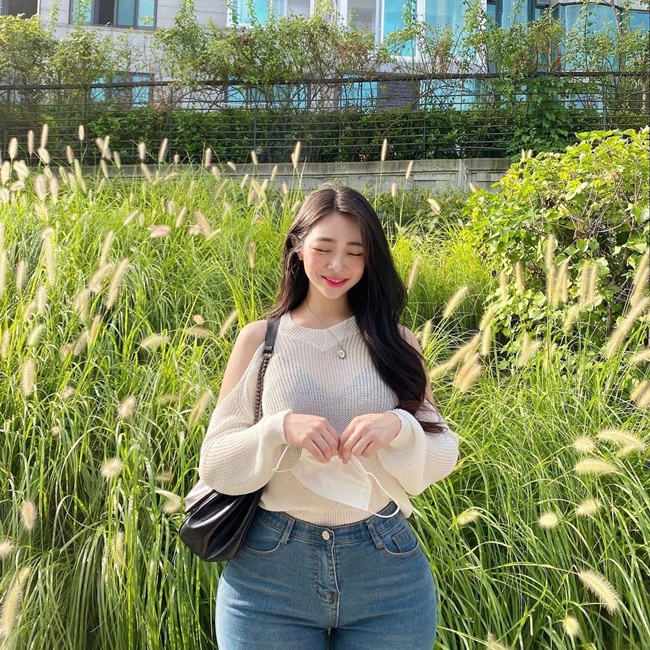 Ngoài ra, skinny jean cũng là lựa chọn không tồi. Thậm chí, nó còn được đánh giá cao hơn legging.
