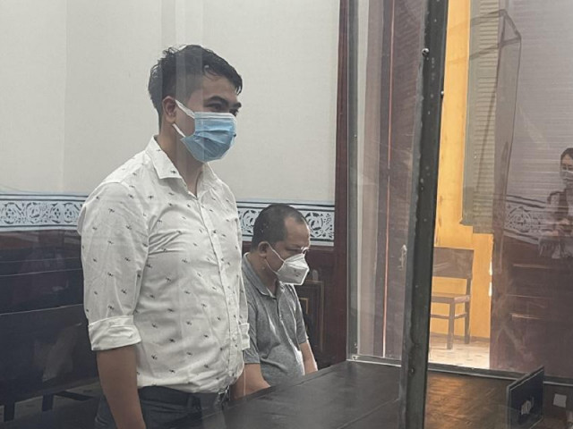 Pháp luật - Hoãn xử 2 cựu cán bộ Bộ Công an môi giới hối lộ 38 tỉ vì luật sư bị sốt cao