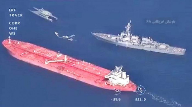 Hình ảnh tàu chở dầu mang cờ Việt Nam bị bắt giữ ở Vịnh Oman trong video do IRGC cung cấp