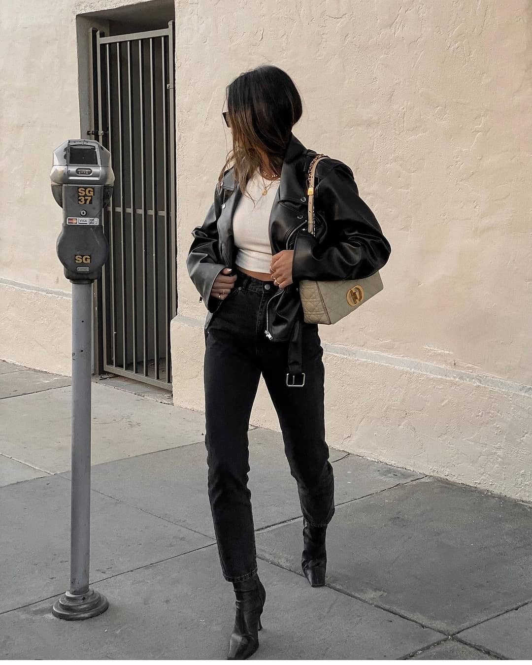 Nhìn lại áo khoác da qua chiều dài lịch sử - 5