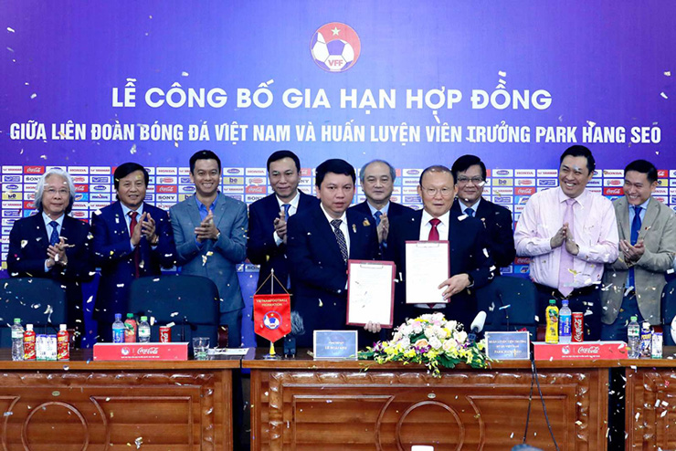 HLV Park Hang Seo chính thức gia hạn hợp đồng với VFF.