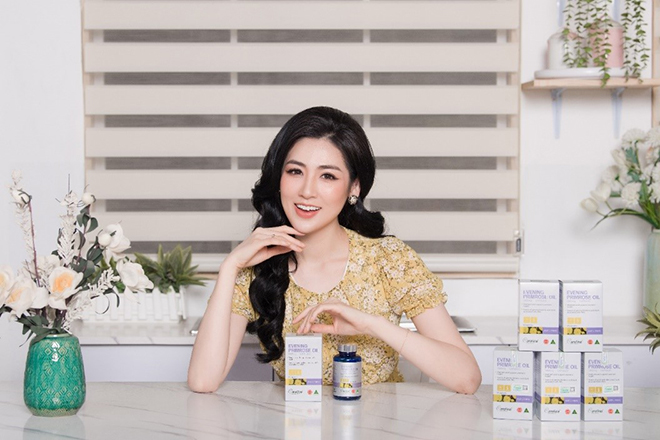 Tinh dầu hoa anh thảo Careline nhập khẩu chính hãng từ Úc - bí quyết giúp chăm sóc sức khỏe và sắc đẹp của Á hậu Dương Tú Anh