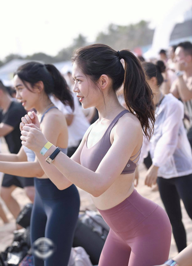Quần legging&nbsp;tôn dáng&nbsp;luôn là sự lựa chọn hàng đầu của nhiều cô gái yêu thích phong cách thể thao, năng động.
