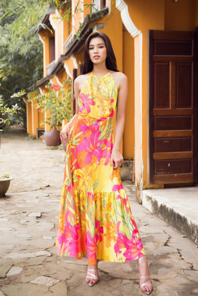 Đỗ Thị Hà diện loạt váy yếm nuột nà, sẵn sàng mang không khí nhiệt đới tới Miss World 2021 - 7