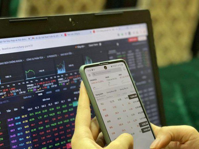 Kinh doanh - Người người chơi chứng khoán, nhà nhà chơi chứng khoán
