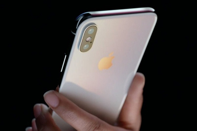 Chiếc iPhone X độc nhất vô nhị trên thế giới được bán với giá gần 2 tỷ đồng - 1