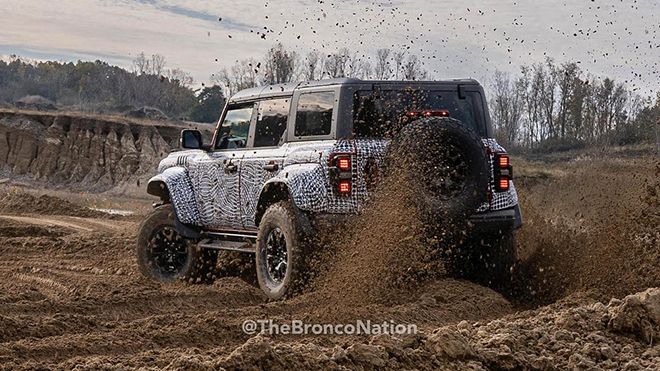 Ford Bronco Raptor chạy thử, dự kiến ra mắt vào năm sau - 4